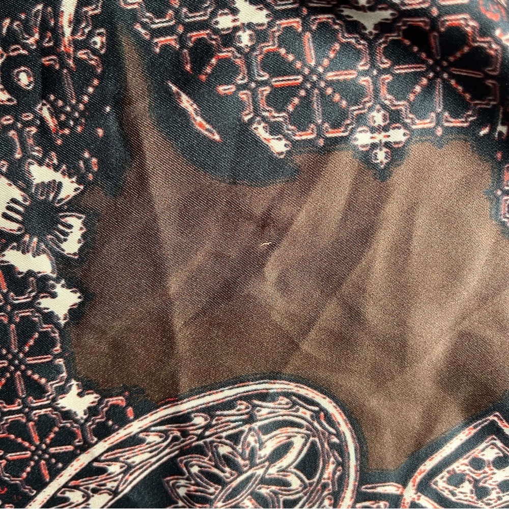 Patterned Scarf - Picture 5 of 5